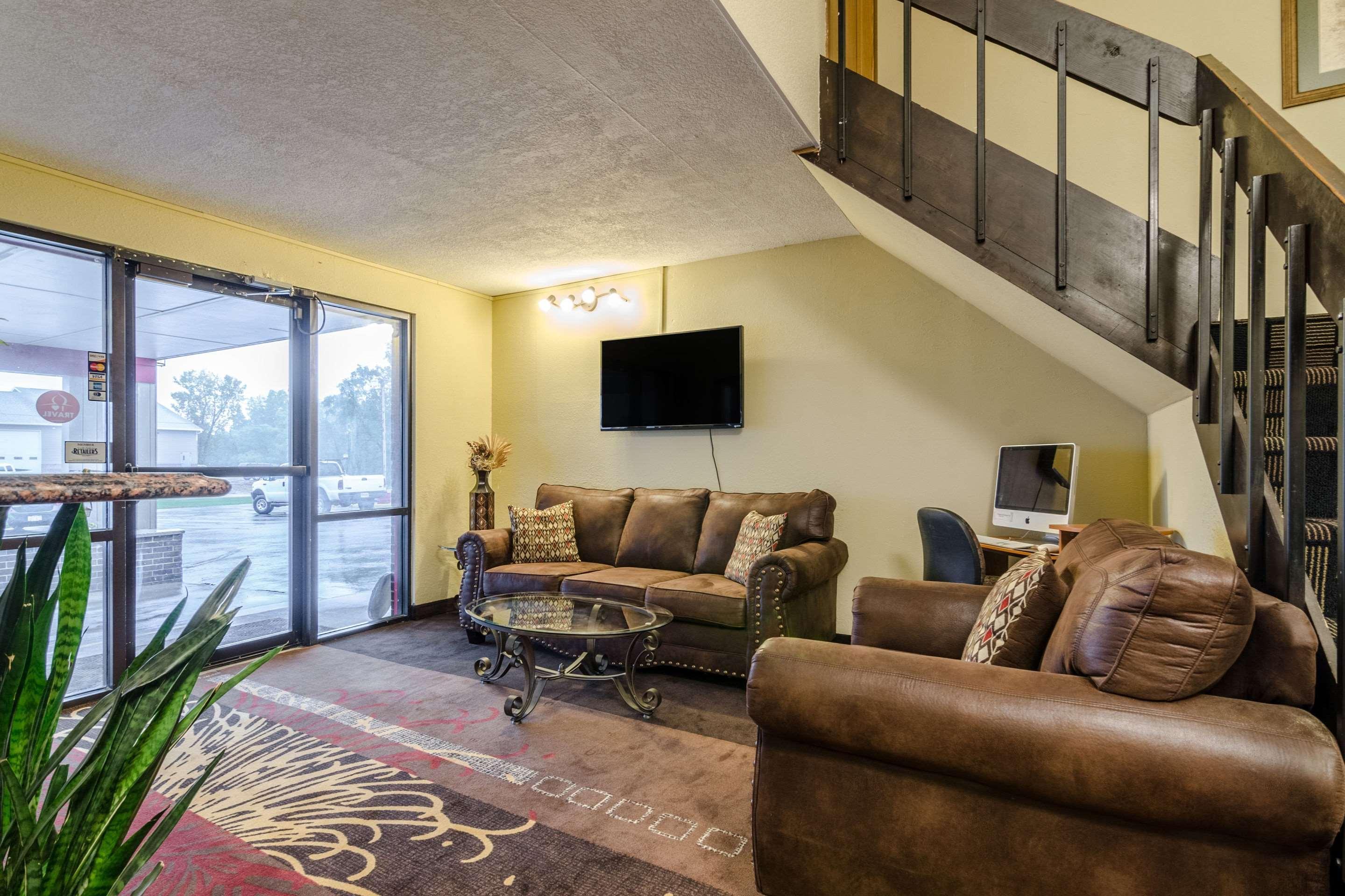Rodeway Inn Mitchell Esterno foto
